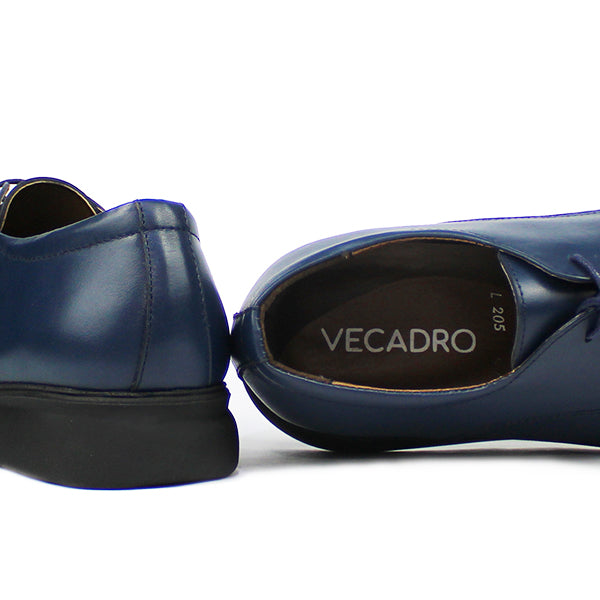 205 CHAUSSURE EN CUIR BLEU