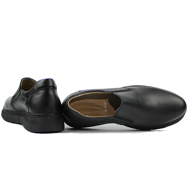 701 CHAUSSURE EN CUIR NOIR