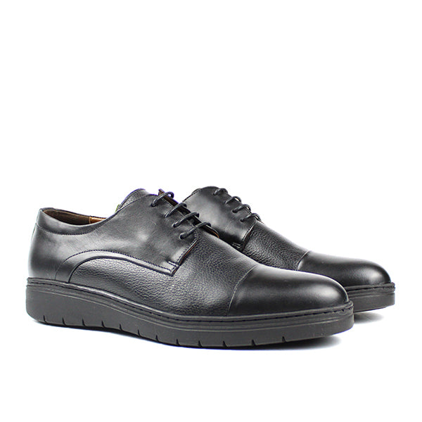 06 CHAUSSURE EN CUIR NOIR