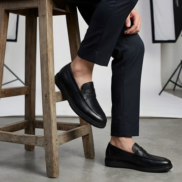 B 05 MOCASSIN EN CUIR NOIR
