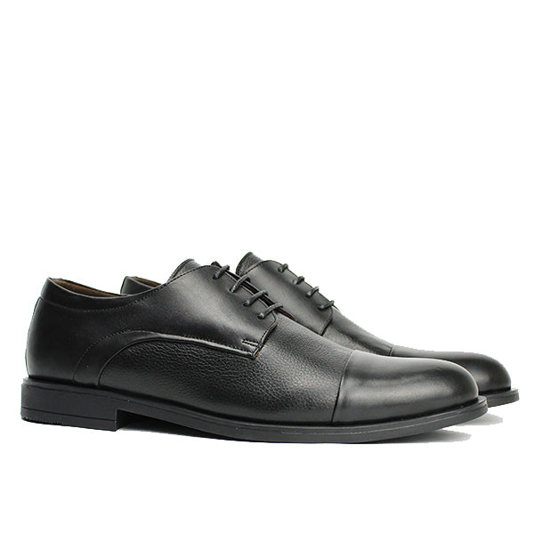 04 CHAUSSURE EN CUIR NOIR
