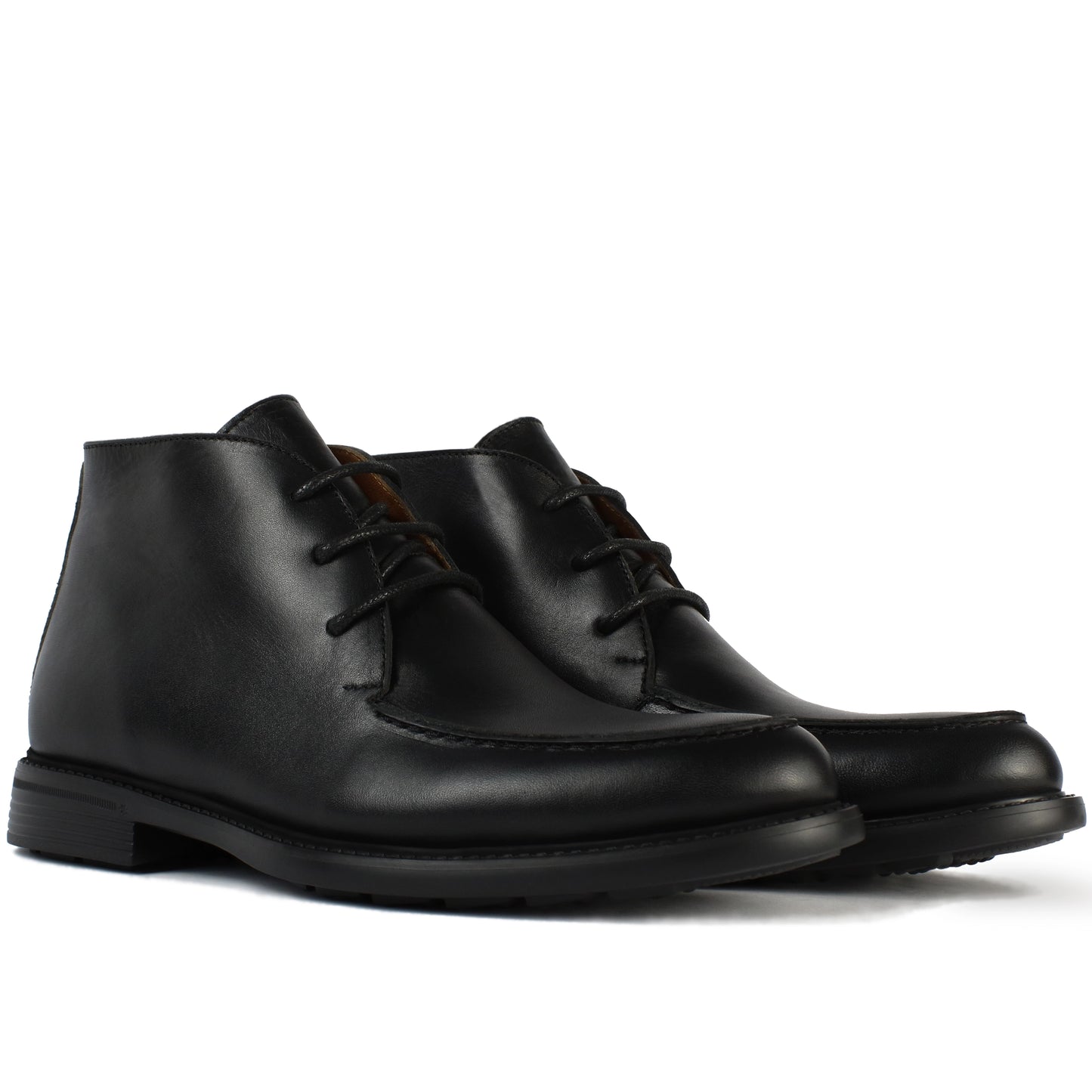 042 BOTTINE EN CUIR NOIR