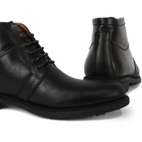 041 BOTTINE EN CUIR NOIR