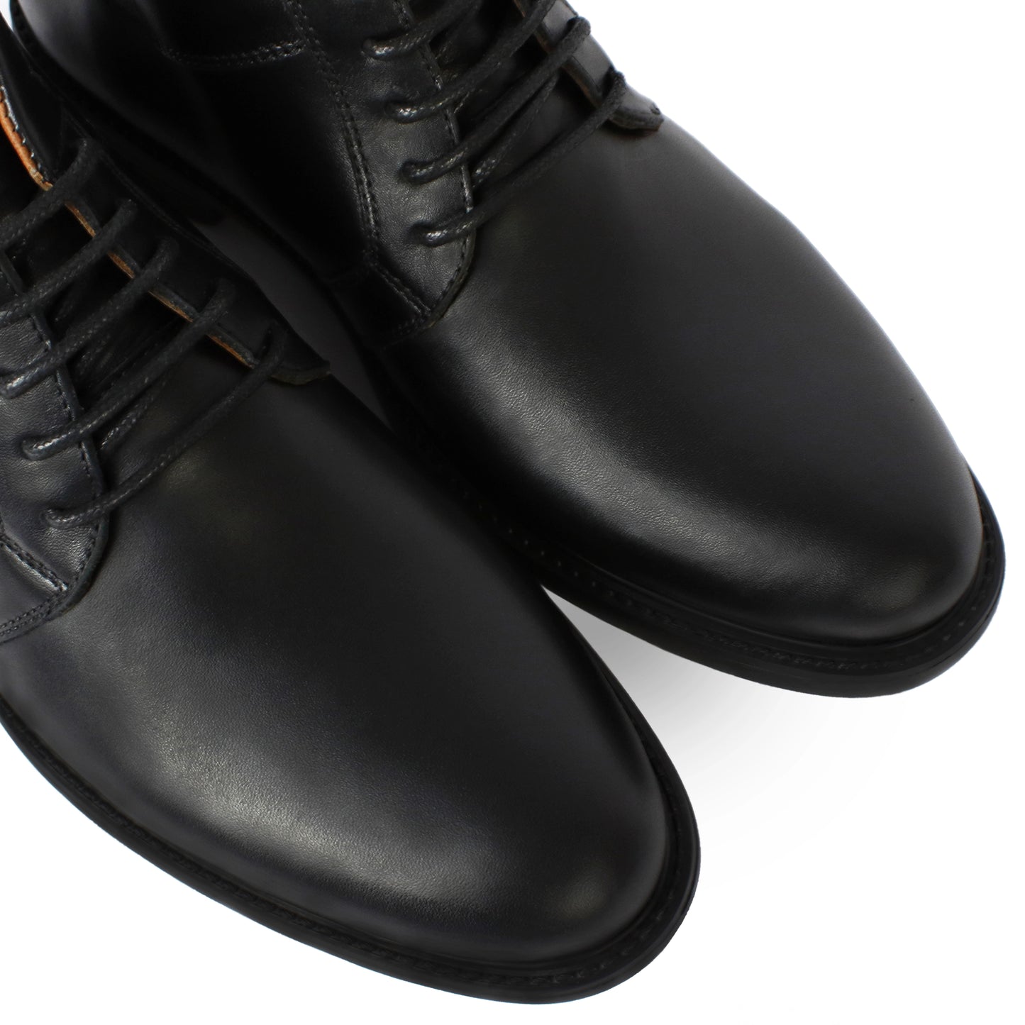 041 BOTTINE EN CUIR NOIR