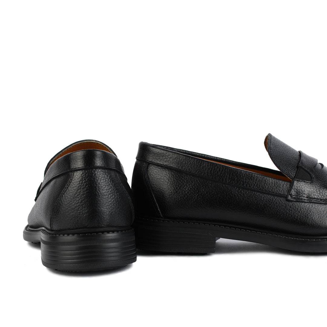 T05 MOCASSIN EN CUIR NOIR