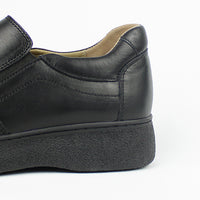 701 CHAUSSURE EN CUIR NOIR