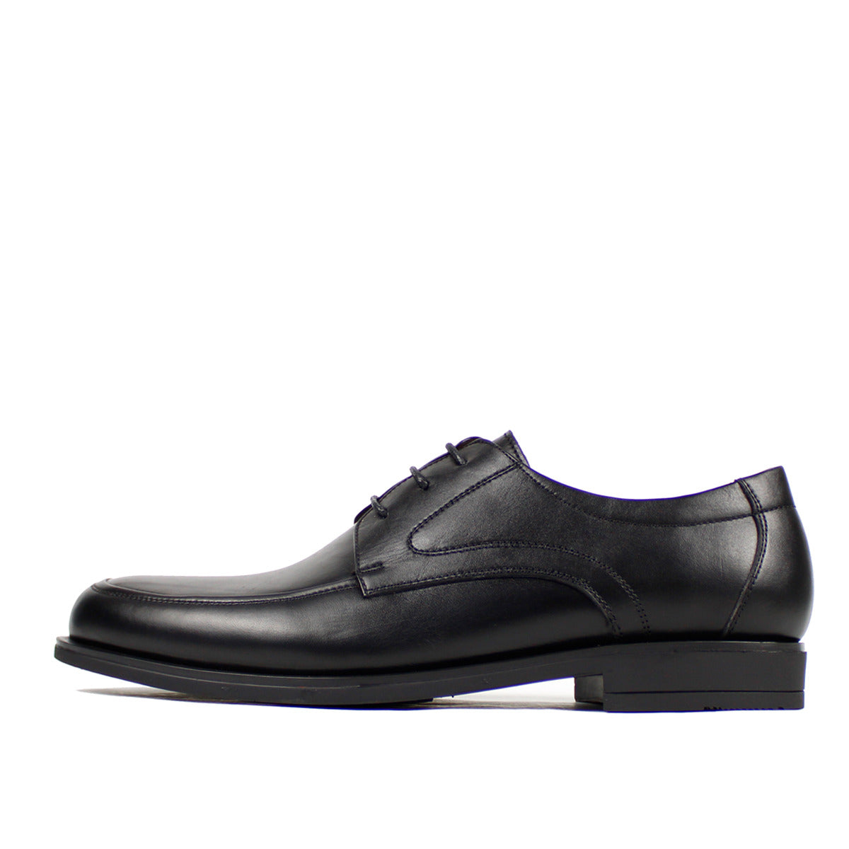 662 CHAUSSURE EN CUIR NOIR