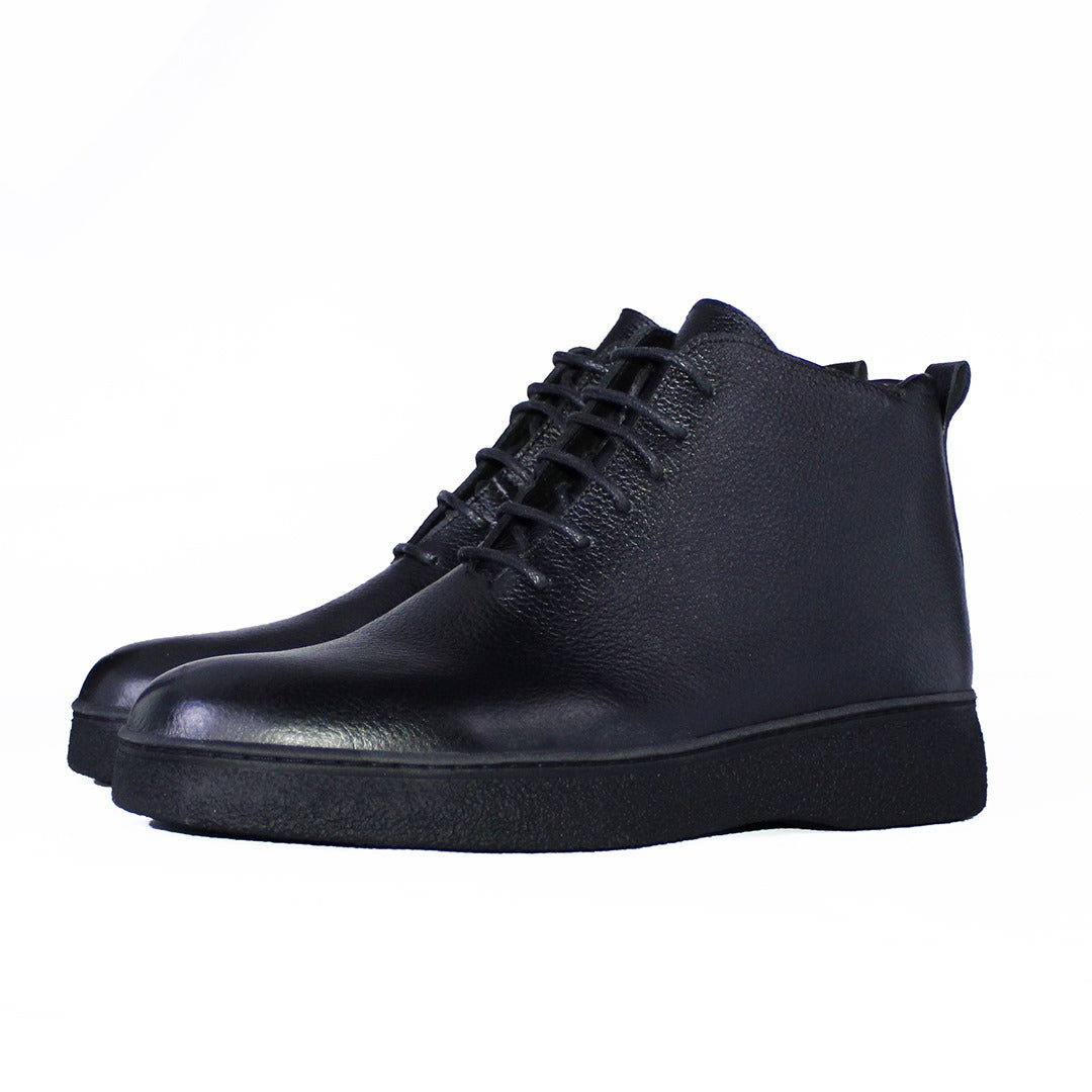 700 BOTTINE EN CUIR NOIR