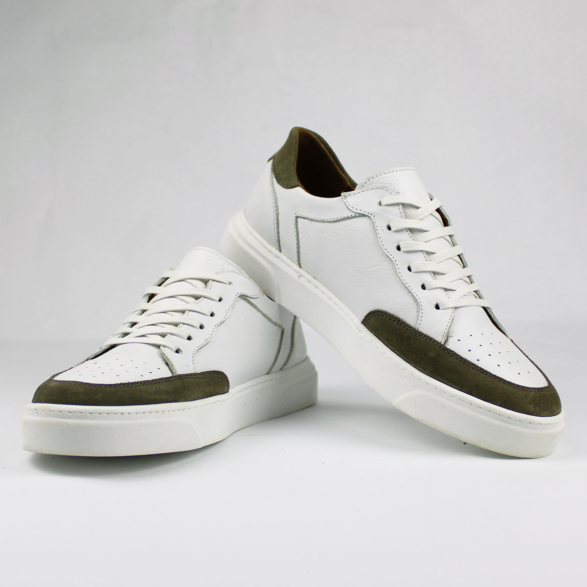EB01 BASKET EN CUIR BLANC