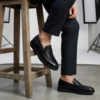 B 05 MOCASSIN EN CUIR NOIR