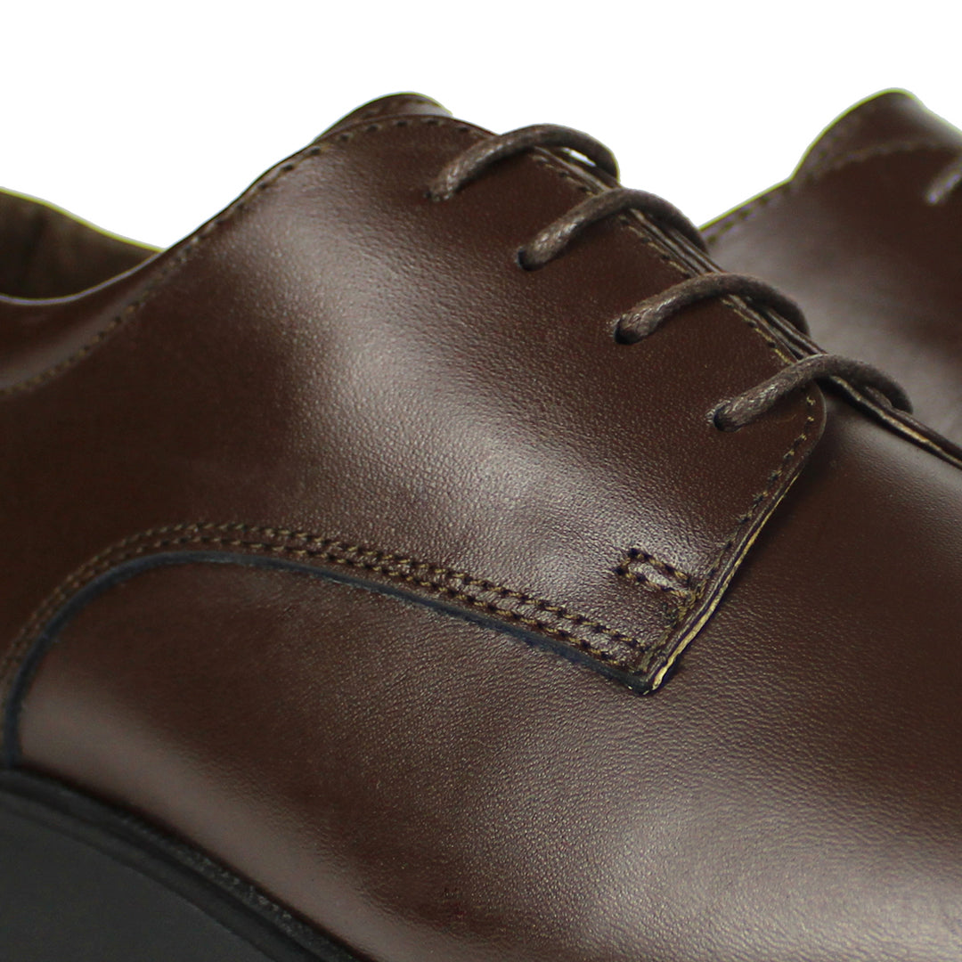 205 CHAUSSURE EN CUIR MARRON