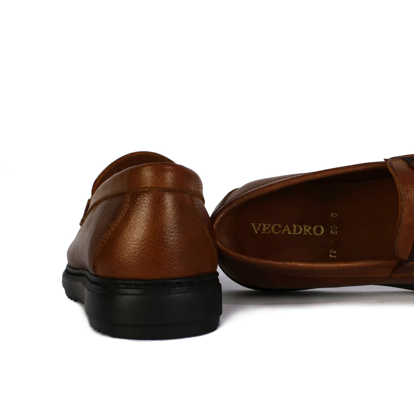 B 05 MOCASSIN EN CUIR CAMEL