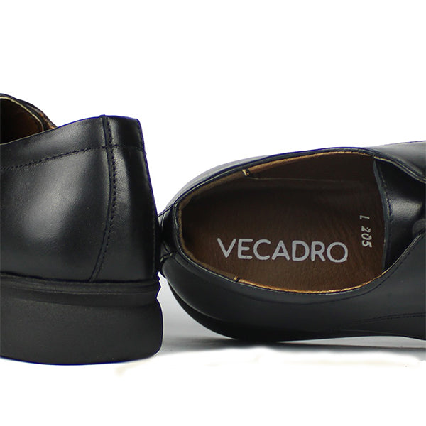 205 CHAUSSURE EN CUIR NOIR